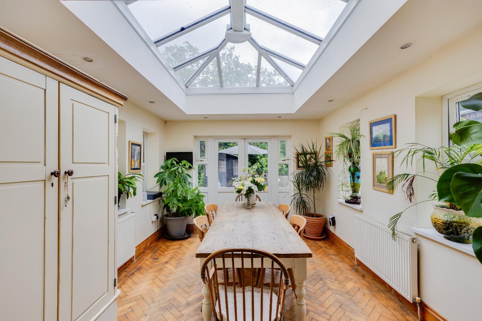 Downside House, Cattery & Equestrian Facilities, Sully Road, Penarth, CF64 2TR